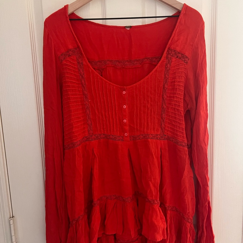 Women's Red Long Sleeve Top